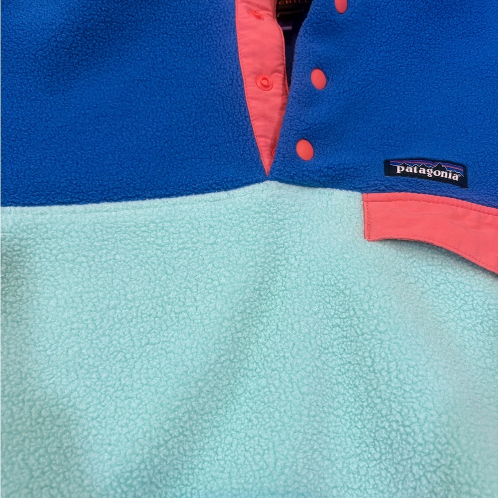 Patagonia Two-Tone Blue and Mint Hoodie - Picture 2 of 4